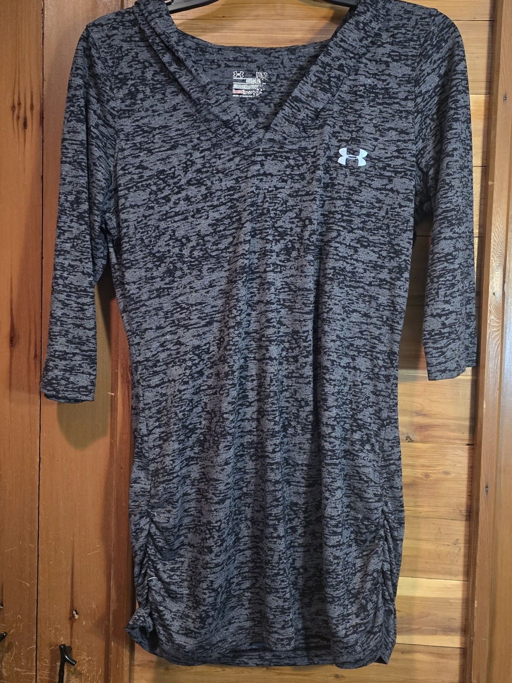 Under Armour Hooded Women's Black Heather V-Neck Tunic